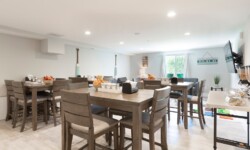 Singer Island Dining Area
